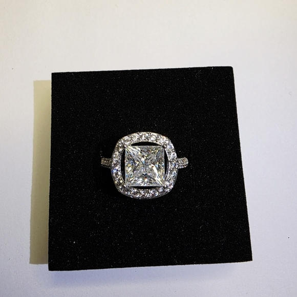 Engagement Ring 3CT Size 7 Moissanite in Solid Silver - Picture 1 of 8